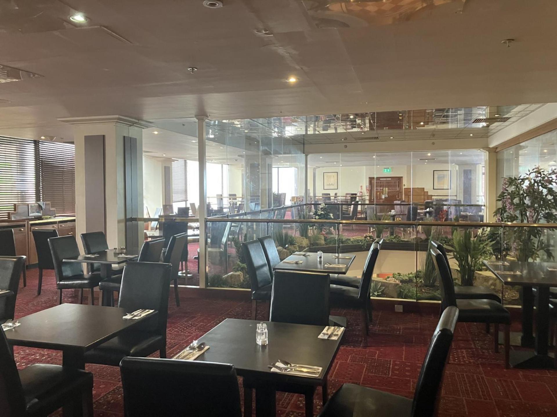 فندق غراند بلاكبول المظهر الخارجي الصورة The restaurant at the hotel